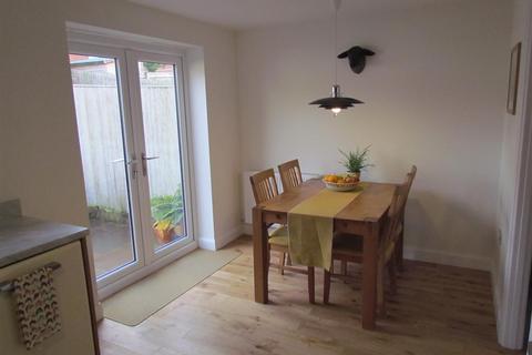 74 Derwent Road, Pickering, YO18 7UB