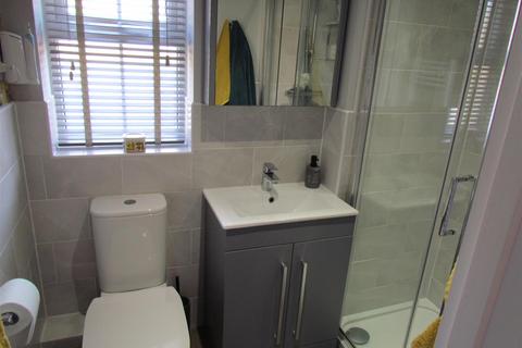74 Derwent Road, Pickering, YO18 7UB