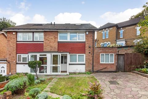 25d Cintra Park, Upper Norwood, London, SE19 2LH