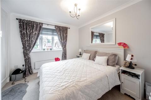 22 Cheriton Close, Barnet, EN4 9TX