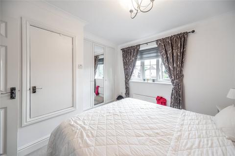 22 Cheriton Close, Barnet, EN4 9TX