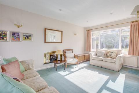 3 bedroom detached house for sale, Disraeli Crescent, High Wycombe HP13