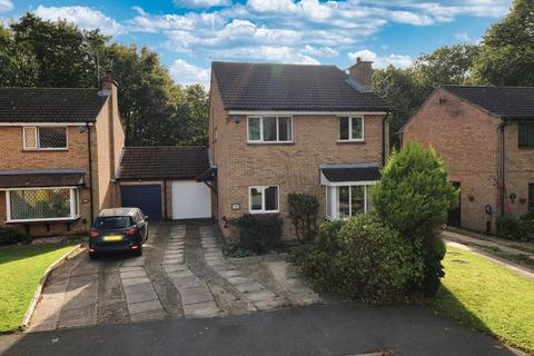 4 bedroom link detached house for sale, Aspen Mount, Leeds, West Yorkshire, LS16