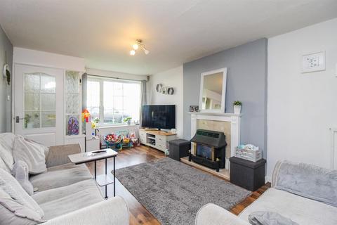 23 Dunn Close, Wrenthorpe, Wakefield, WF2 0SX