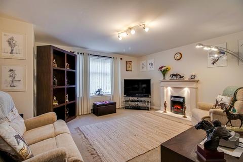 2 bedroom ground floor flat for sale, Mill Chase Road, Wakefield WF2