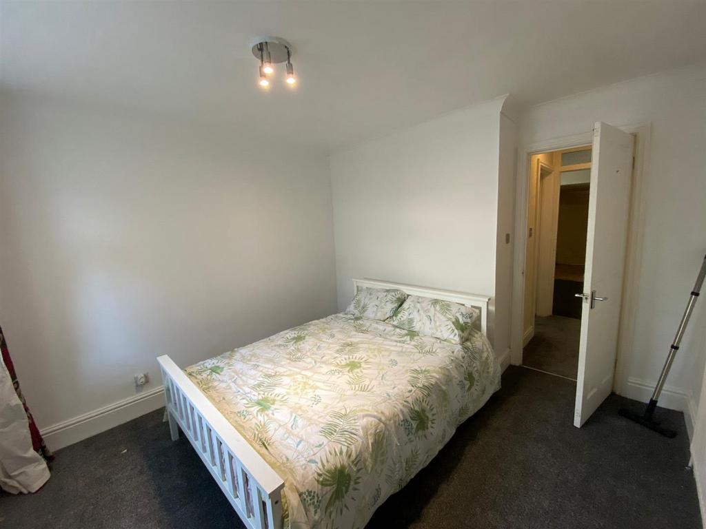 BED2.jpg