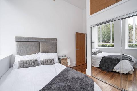 2 bedroom flat to rent, Rosebery Avenue, Clerkenwell, London, EC1R