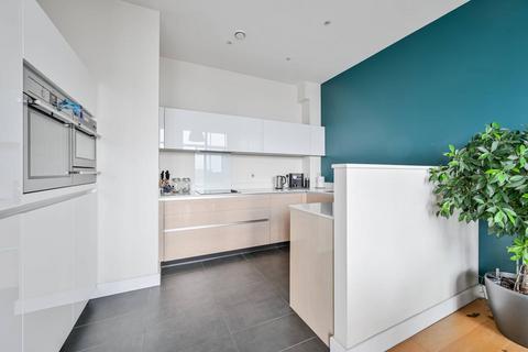 3 bedroom flat for sale, Landmann Point, Greenwich Millennium Village, London, SE10