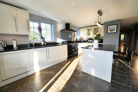 5 bedroom farm house for sale, Squashley Bank, Roston, DE6