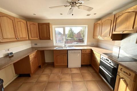 2 bedroom flat for sale, Severn Road, Spalding