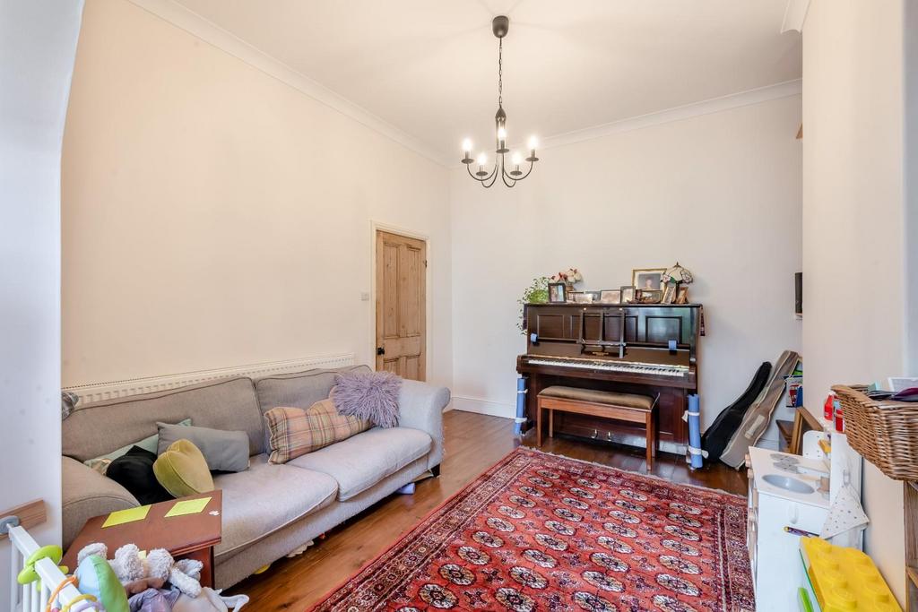 8623696-interior09.jpg