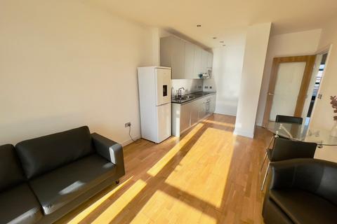 2 bedroom flat to rent, East Street, Leeds, West Yorkshire, LS9