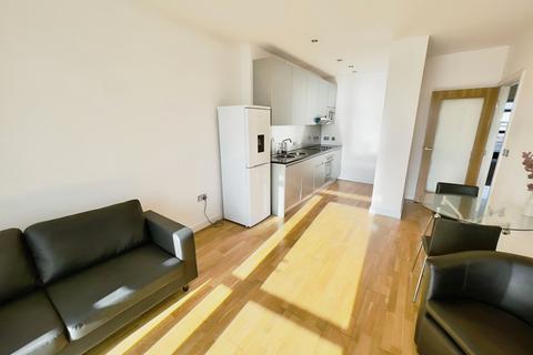 2 bedroom flat to rent, East Street, Leeds, West Yorkshire, LS9