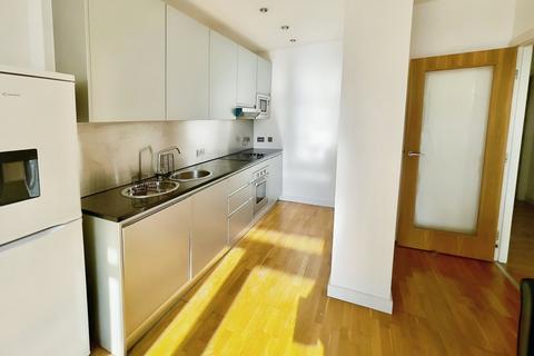 2 bedroom flat to rent, East Street, Leeds, West Yorkshire, LS9