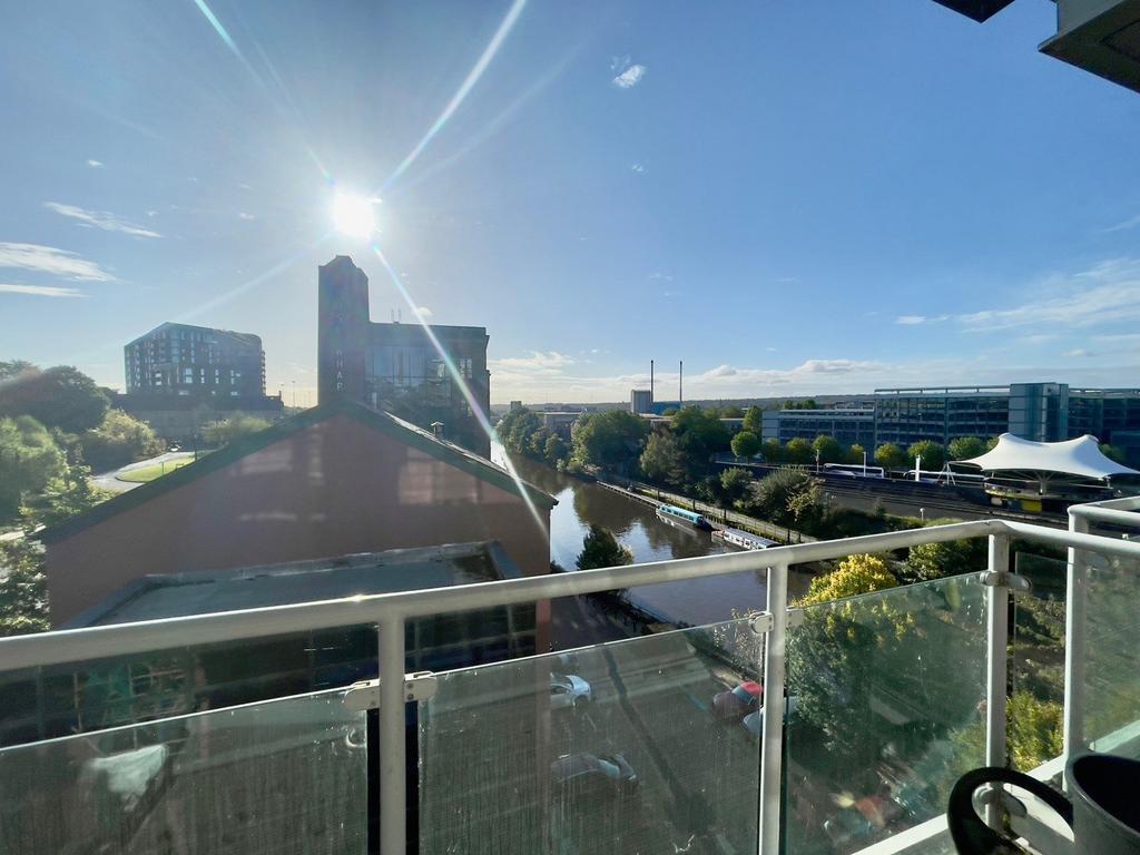 Apartment in Leeds - View 4