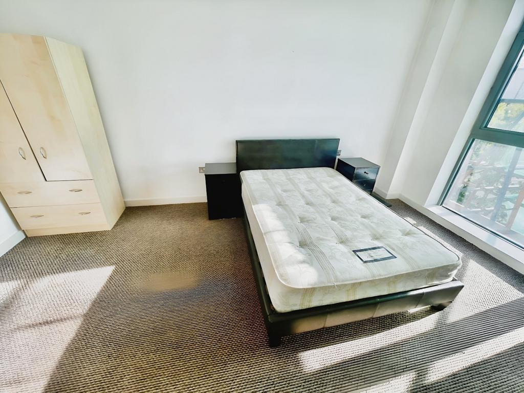 Apartment in Leeds - View 5