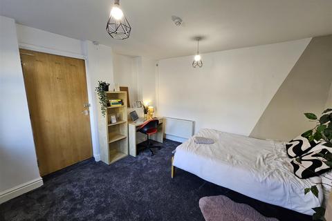 4 bedroom private hall to rent, Ullswater Road, Lancaster LA1