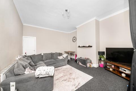 3 bedroom terraced house for sale, Huddersfield Road, Elland HX5