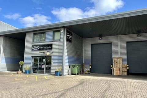 Industrial unit to rent, Unit 9 Arena 14, Bicester, OX26 4SS