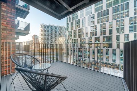 2 bedroom flat for sale, The Modern, Embassy Gardens, Nine Elms,  SW11