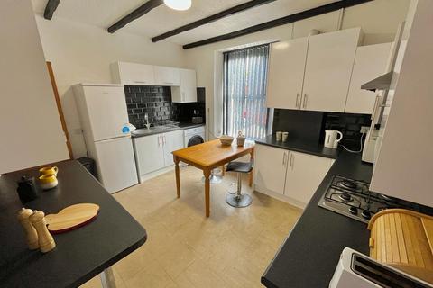 4 bedroom private hall to rent, Gladstone Terrace, Lancaster LA1