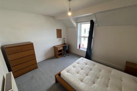 4 bedroom private hall to rent, Gladstone Terrace, Lancaster LA1