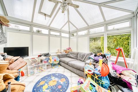38 Elm Close, Yatton, Bristol, BS49 4EL