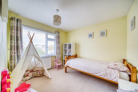38 Elm Close, Yatton, Bristol, BS49 4EL