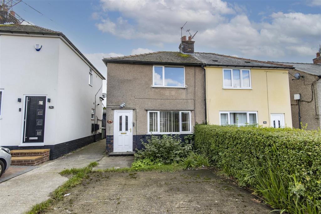 Williamthorpe Road, North Wingfield... 2 bed semidetached house for