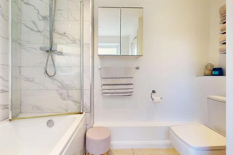 122 Tilkey Road, Coggeshall, Colchester, CO6 1QN