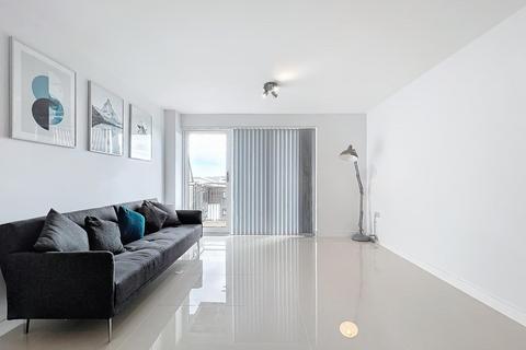 2 bedroom apartment for sale, 1104 Roma, Victoria Wharf, Cardiff Bay