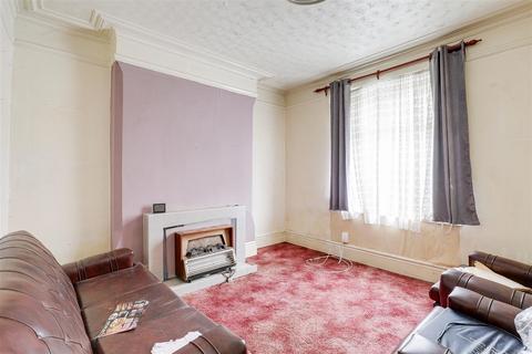 3 bedroom terraced house for sale, St. Christopher Street, Nottingham NG2