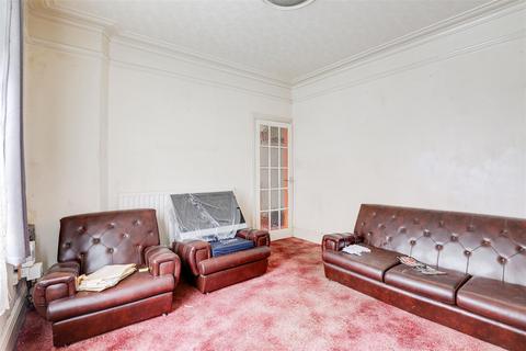 3 bedroom terraced house for sale, St. Christopher Street, Nottingham NG2