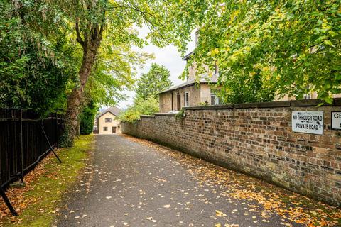 3 Central Grove, Cambuslang, Glasgow, G72 8BX