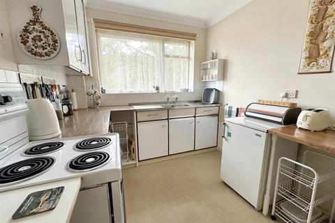 2 bedroom flat for sale, Dean Park