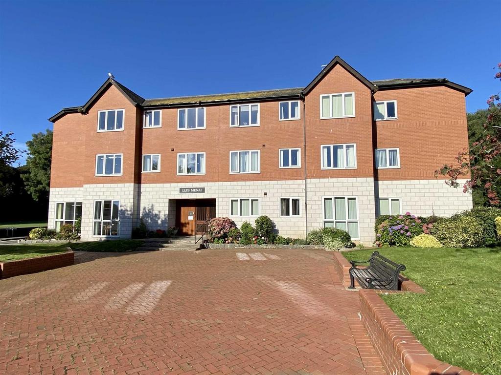 18 Llys Menai, Menai Bridge 1 bed retirement property for sale £89,950