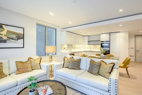 3 bedroom flat to rent, Garrett Mansions W2