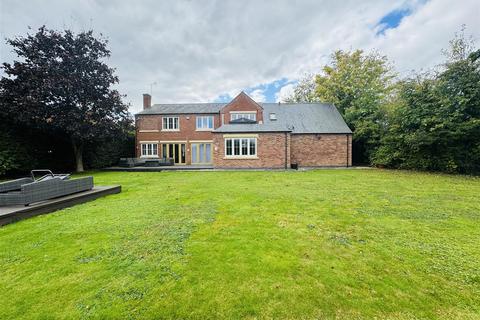 5 bedroom detached house for sale, Caythorpe Road, Lowdham, Nottingham