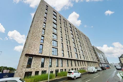 2 bedroom flat to rent, Regent Plaza, Block B, Salford M5