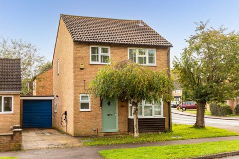 4 bedroom detached house for sale, Fulham Close, Crawley RH11