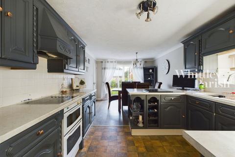 3 bedroom detached house for sale, Victoria Road, Diss