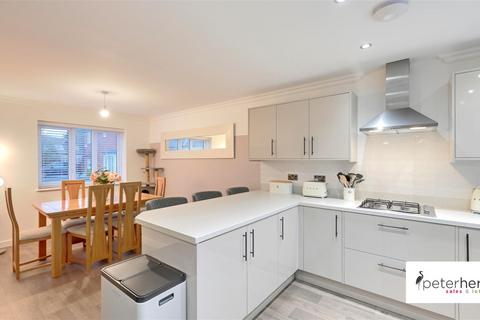 25 Kenmore, Sunderland, SR3 2FA