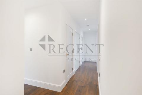 3 bedroom apartment for sale, Coombe House, Knapp Rd, E3