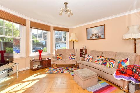 3 bedroom ground floor flat for sale, Granville Road, Littlehampton, West Sussex