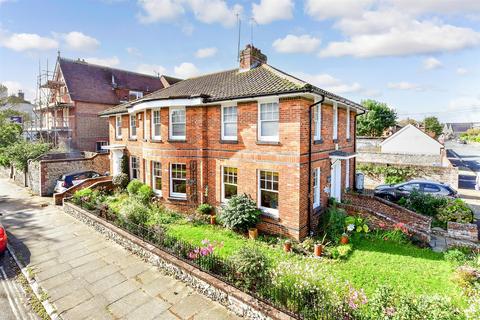 3 bedroom ground floor flat for sale, Granville Road, Littlehampton, West Sussex