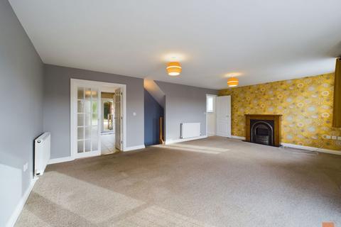 4 bedroom semi-detached house to rent, Fuller Road, Perranporth