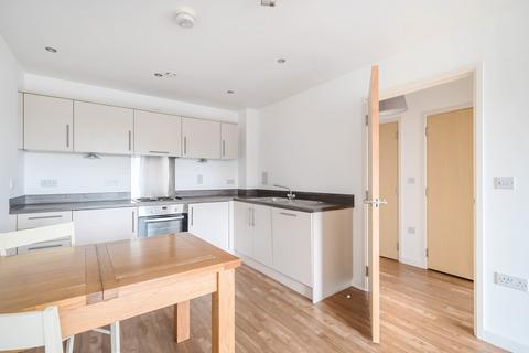 1 bedroom flat for sale, Cardinal Place, Woking, GU22