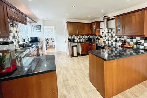 4 bedroom detached house for sale, Alders Green Avenue, High Lane, Stockport, SK6