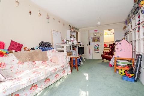 1 bedroom retirement property for sale, Jasmine Court, Horsham