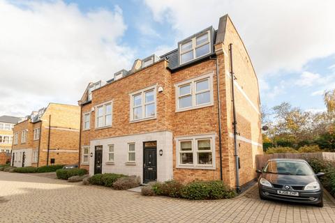 4 bedroom semi-detached house to rent, Hepburn Place, Acton, London, W3